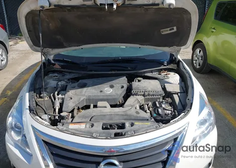 2015 Nissan Altima 2.5 Sv из США, поврежденный, VIN 1N4AL3AP0FC246780